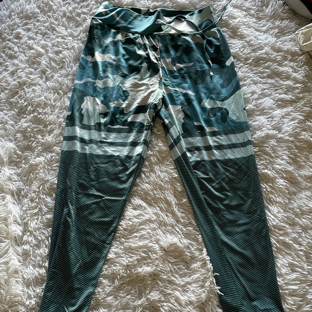 Leggings - Picture 2 of 6